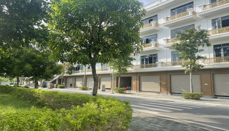 NHÀ PHỐ 4 TẦNG BÀN GIAO NHÀ NGAY. TRUNG TÂM TP.THANH HÓA.  CĐT: 0966 343 969